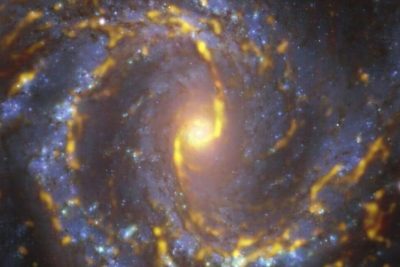 galaxia espiral con estrellas