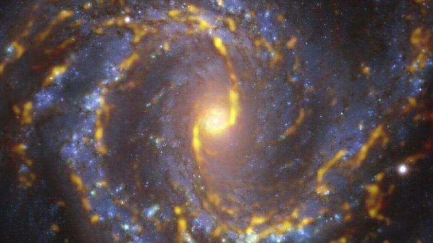 galaxia espiral con estrellas