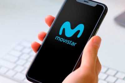 telefono con llamada desviada