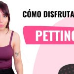 🔎 ¡Descubre qué significa 'Petting' en español! Todo lo que necesitas saber para entender este término 😮