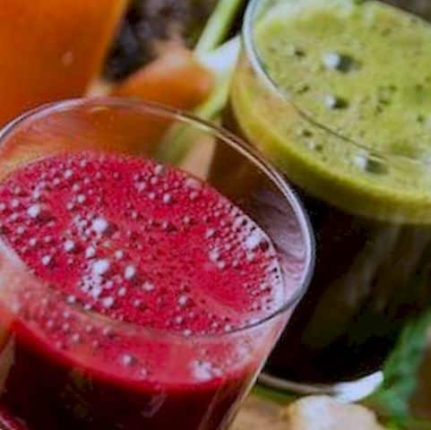 Prepara un jugo de hígado y mora para combatir la anemia